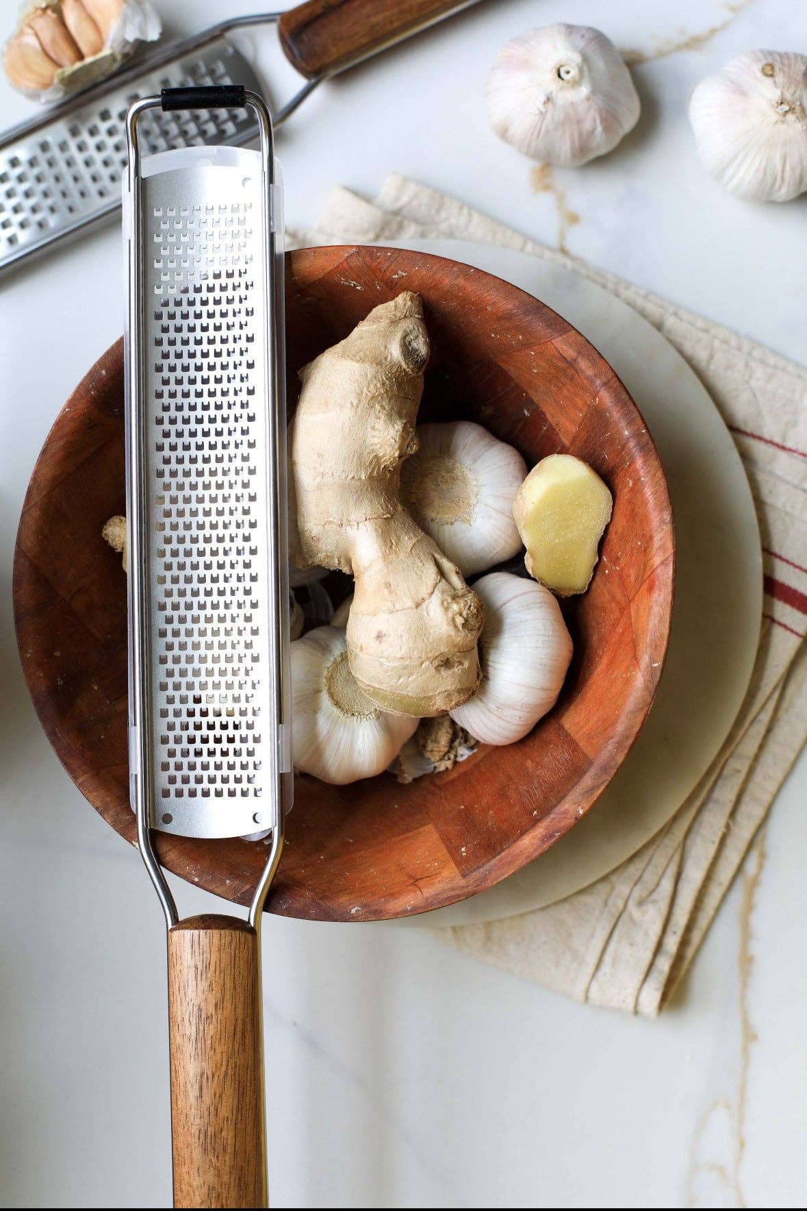 Long Handle Cheese Grater: Thin