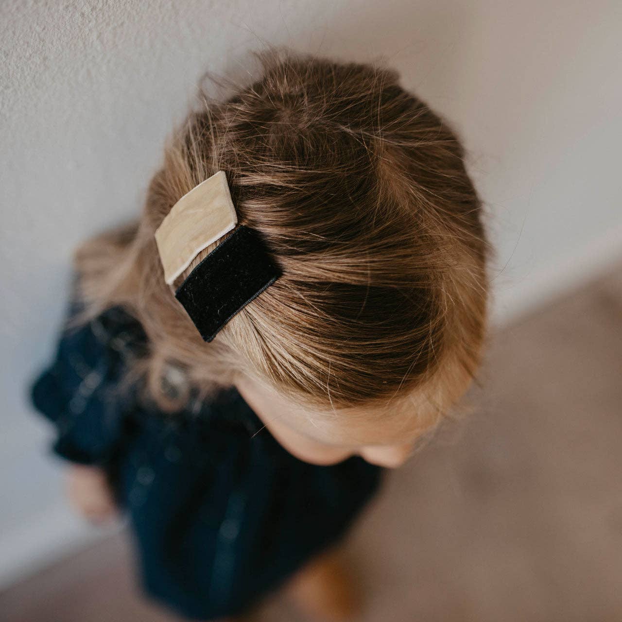 Holly - Velvet Hair Clip