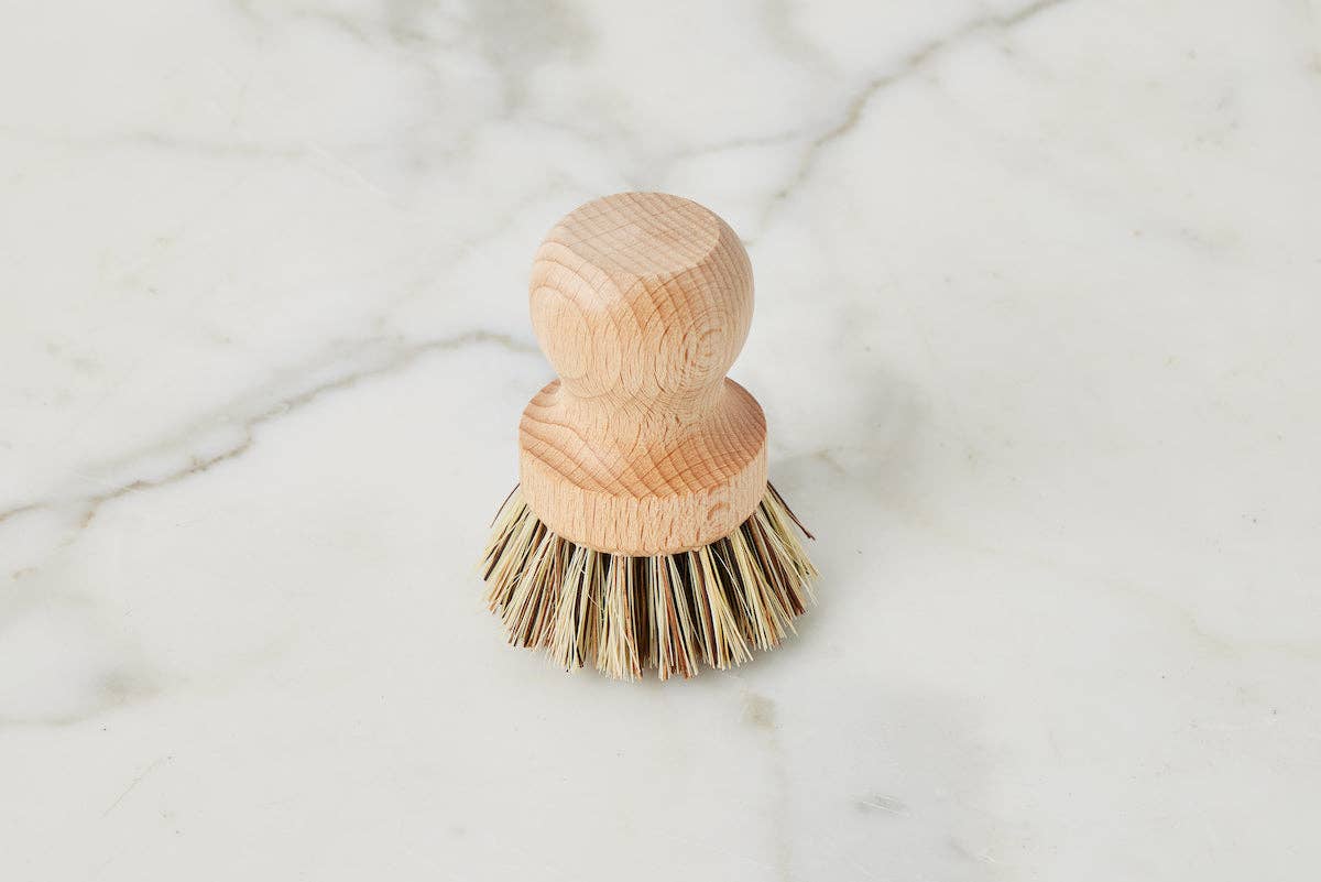 Euro Pot and Pan Brush