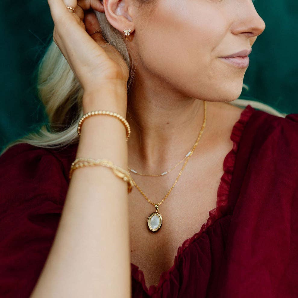 Isabelle Locket Necklace: Gold / 19"