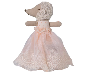 Baby mouse in gown - Powder