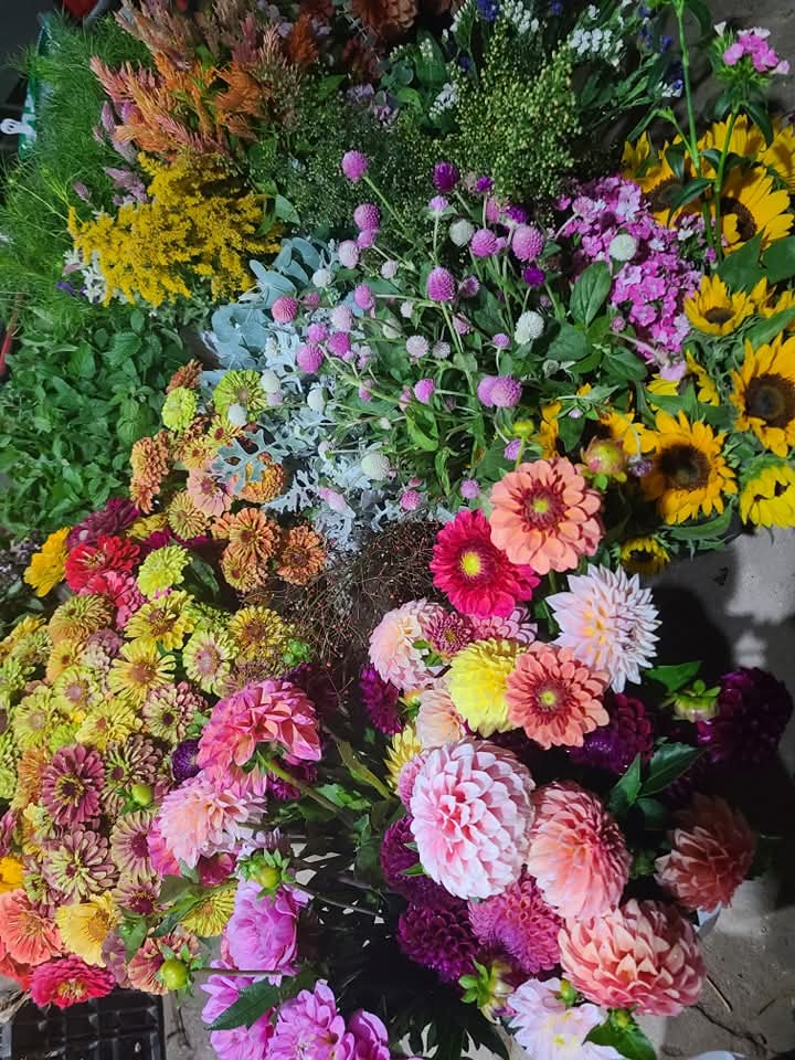 Thurday, September, 18th 6pm Crooked Row Acres Flower Bouquet Workshop