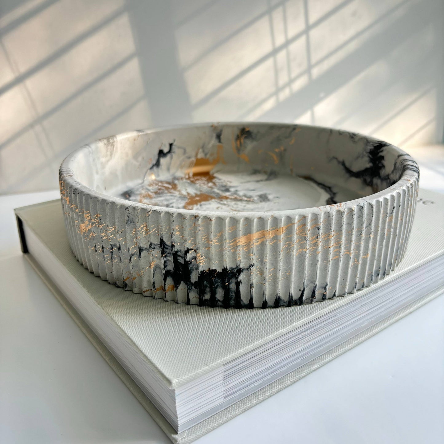 Ceres - Fluted Bowl: Black Fusion Marble