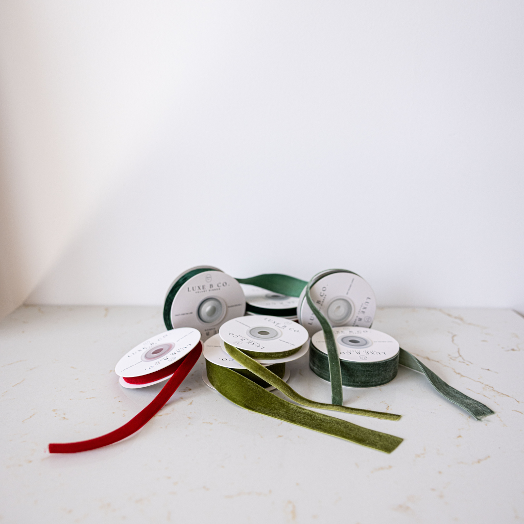 Forest Green Velvet Ribbon Holiday Decor: Medium
