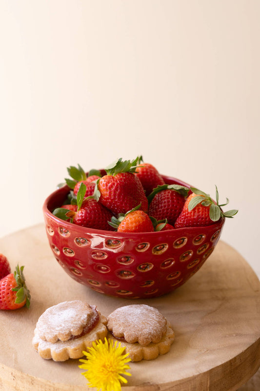 CERAMIC STRAWBERRY BOWL