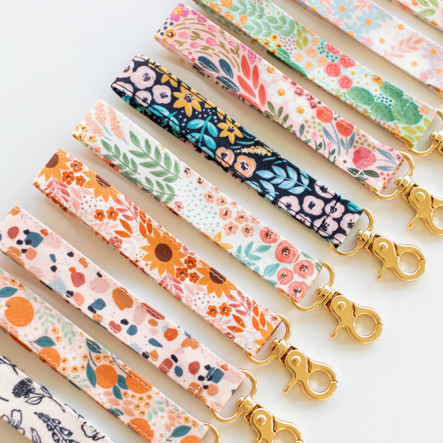 White Floral Wristlet Keychain