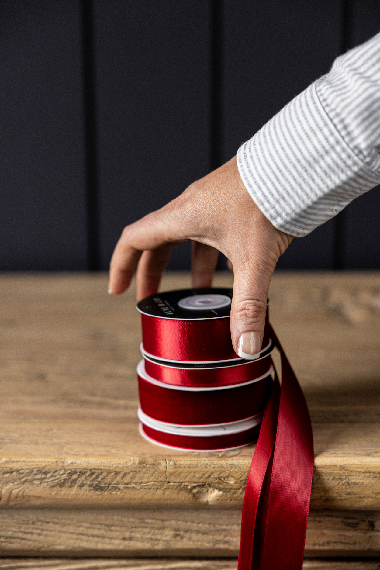 Ribbon Garnet Red Velvet Holiday Decor: Small