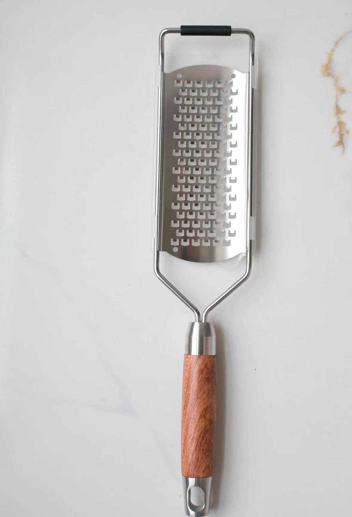 Cheese Grater with Walnut Wood Handle: Coarse