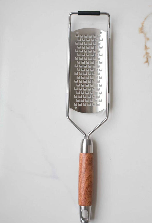 Cheese Grater with Walnut Wood Handle: Coarse