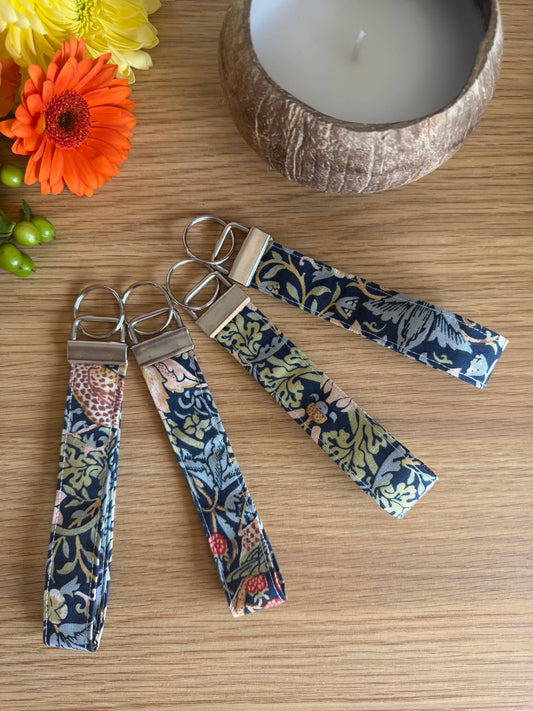 William Morris Wristlet keychain: Strawberry Thief